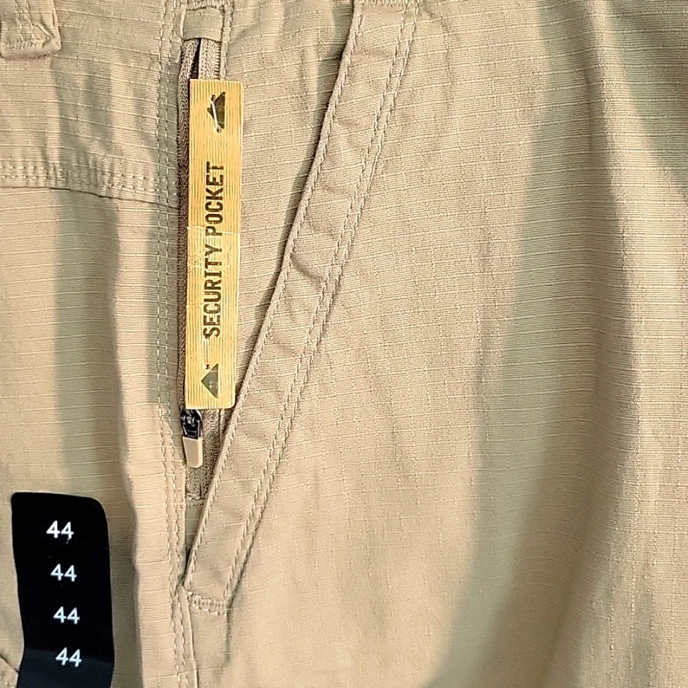 Weatherproof Utility Shorts Stretch Rip Stop Multi Media Pocket Size 44 NWT